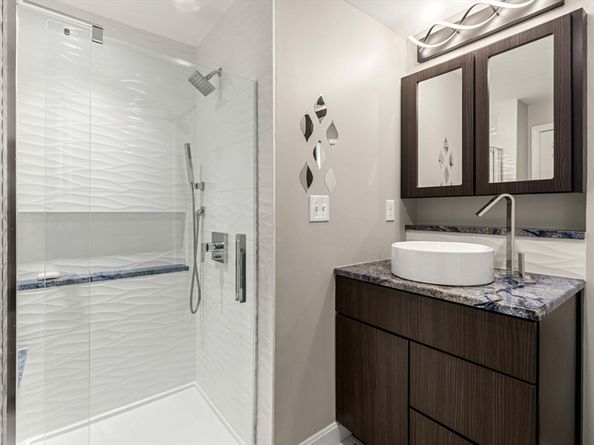 58 Berkeley Rd, North Andover MA 01845