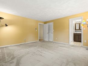 58 Berkeley Rd, North Andover MA 01845