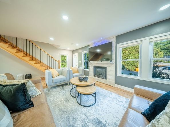 104 Sw Cutoff, Northborough MA 01532