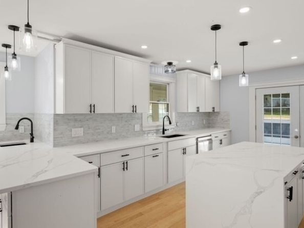 442 High Street, Dedham MA 02026