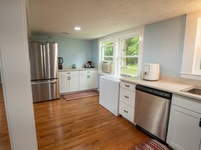 202 West St, Plympton MA 02367