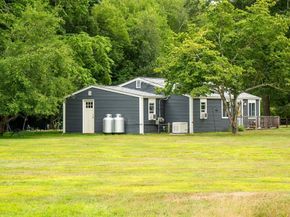 202 West St, Plympton MA 02367