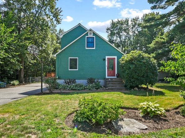 9 Oregon Road, Southborough MA 01772
