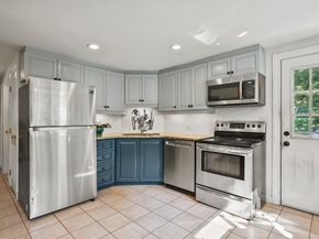 9 Oregon Road, Southborough MA 01772