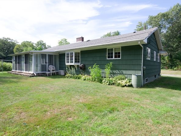 9 Banning Drive, Northbridge MA 01588