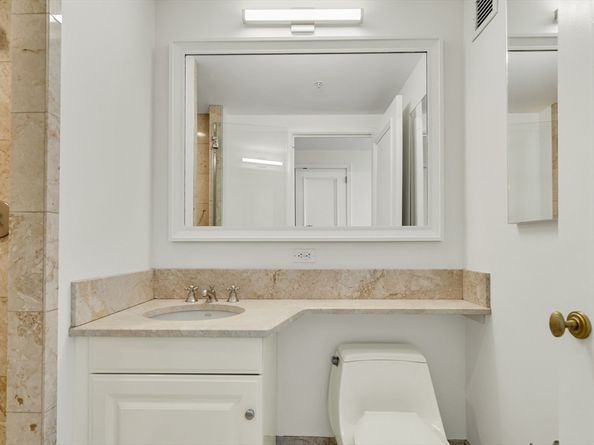 2 Avery Street 27G, Boston MA 02111