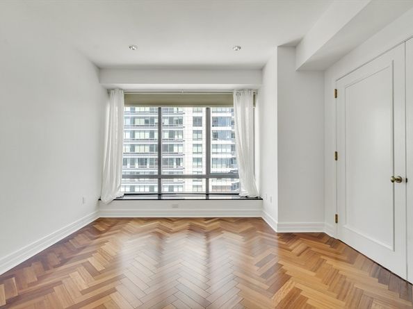 2 Avery Street 27G, Boston MA 02111