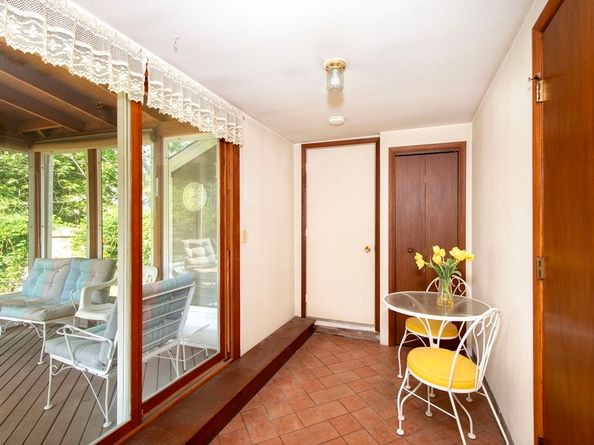 15 Cushing Rd, Cohasset MA 02025