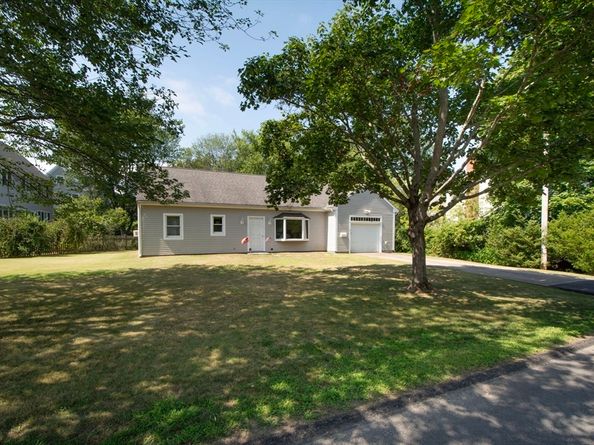 15 Cushing Rd, Cohasset MA 02025