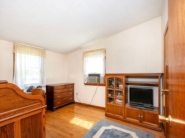 15 Cushing Rd, Cohasset MA 02025