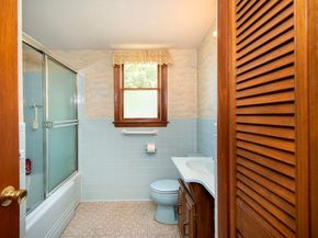 15 Cushing Rd, Cohasset MA 02025