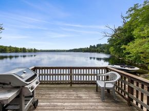 1 Summer Village Rd, Westford MA 01886