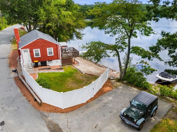 1 Summer Village Rd, Westford MA 01886