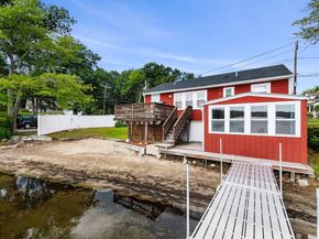 1 Summer Village Rd, Westford MA 01886