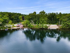 1 Summer Village Rd, Westford MA 01886