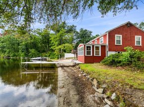 1 Summer Village Rd, Westford MA 01886