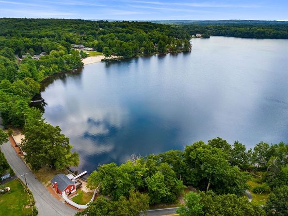 1 Summer Village Rd, Westford MA 01886