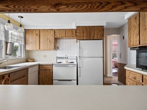 10 Shepard St, Marblehead MA 01945