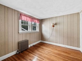 10 Shepard St, Marblehead MA 01945