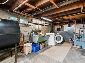 10 Shepard St, Marblehead MA 01945