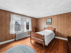 10 Shepard St, Marblehead MA 01945