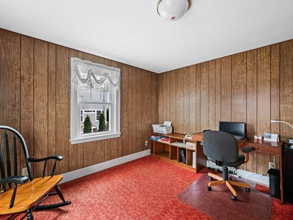 10 Shepard St, Marblehead MA 01945