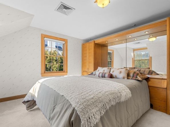 335 Mystic St, Arlington MA 02474