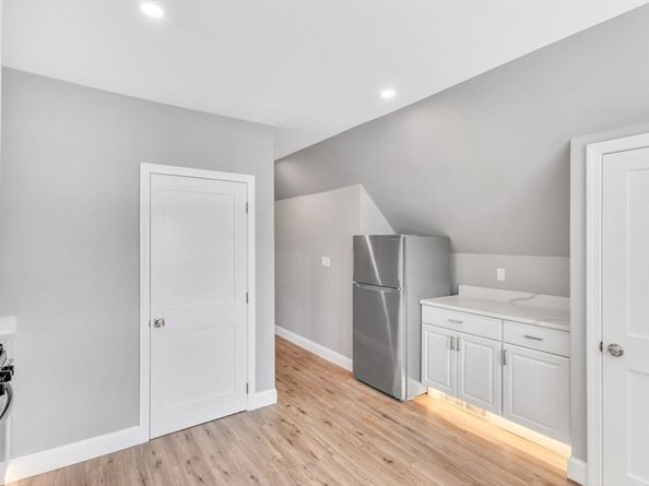 5 Beckford St 3, Beverly MA 01915
