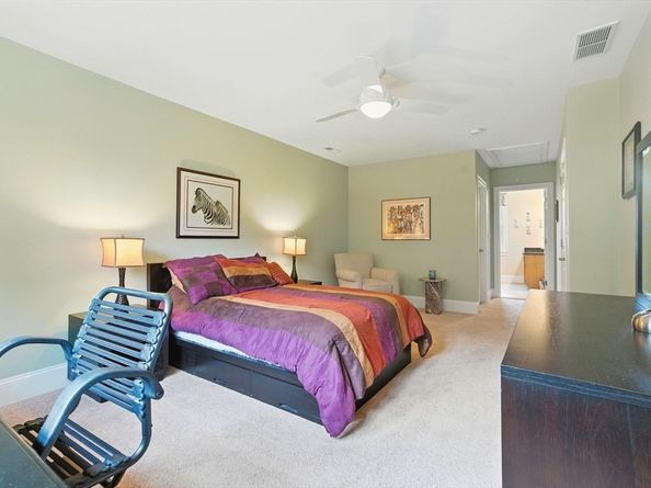 4 Caileigh Ct 4, Andover MA 01810