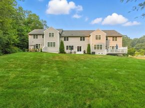 4 Caileigh Ct 4, Andover MA 01810