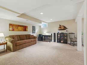 4 Caileigh Ct 4, Andover MA 01810