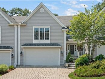 4 Caileigh Ct