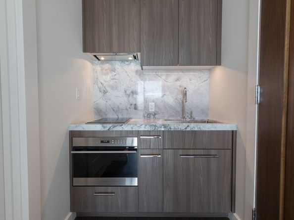 40 Trinity Place 1606, Boston MA 02118
