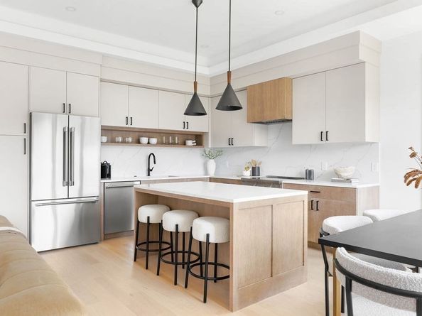 84 Pennsylvania Ave 84, Newton MA 02464