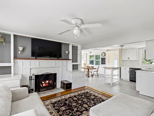 58 Pembroke Street, Kingston MA 02364