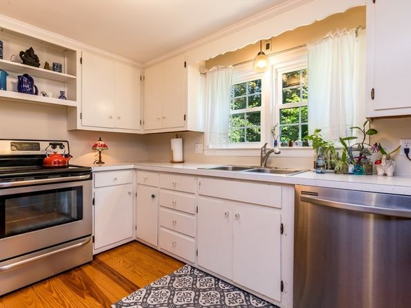48 Norwell Rd, Marshfield MA 02050