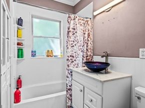 4 Valley Rd 2, Swampscott MA 01907