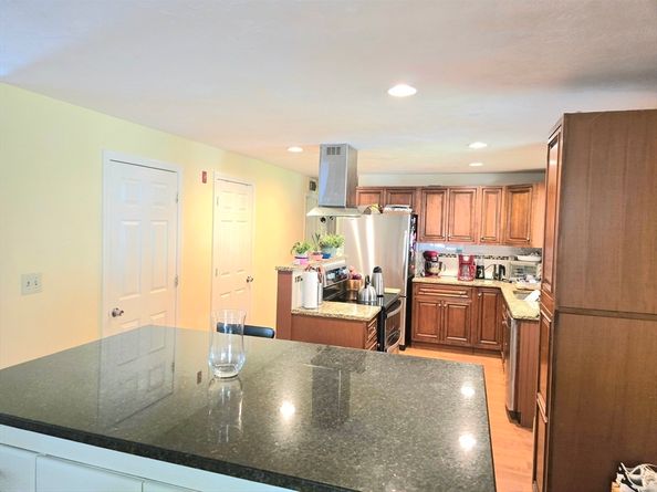 153 Bouve Ave, Brockton MA 02301