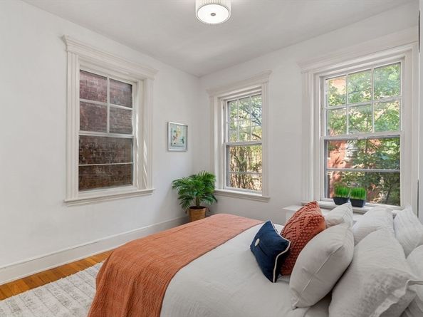 70 Phillips St 3, Boston MA 02114