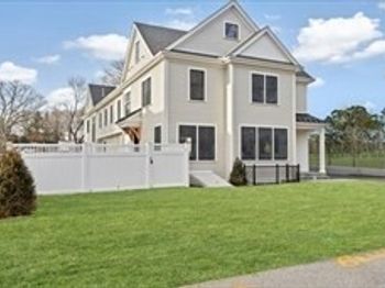 32 Kingsbury St