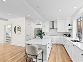 32 Kingsbury St 1, Wellesley MA 02481