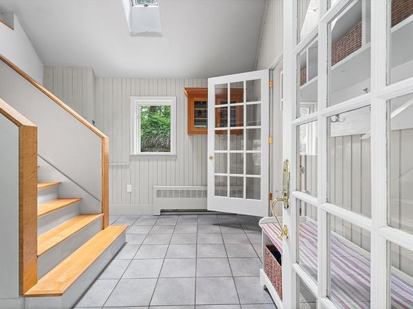 6 Fruit St, Hopkinton MA 01748