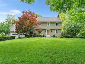 6 Fruit St, Hopkinton MA 01748