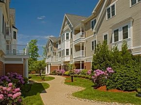 190 Chickering Rd 313D, North Andover MA 01845