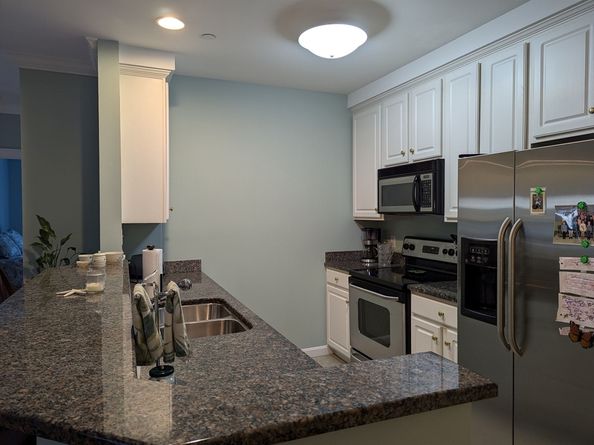 190 Chickering Rd 313D, North Andover MA 01845