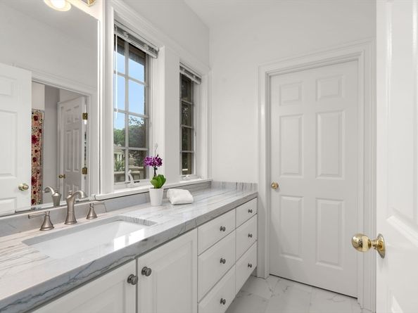 20 Flint Rd, Concord MA 01742