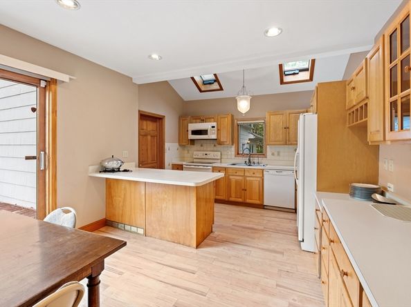 497 S Main St, Andover MA 01810
