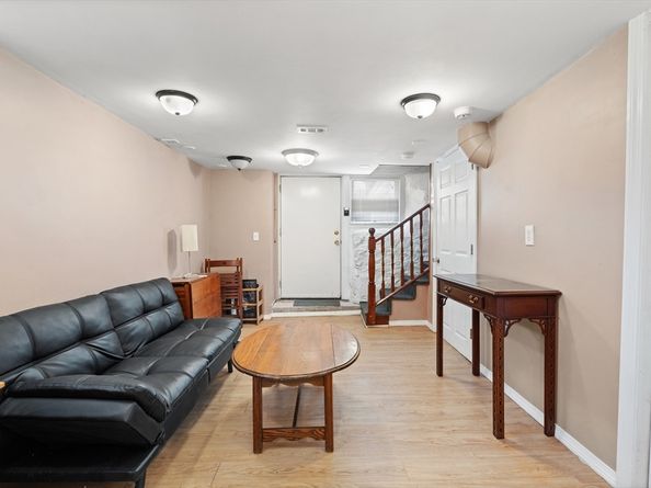 497 S Main St, Andover MA 01810