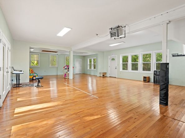 497 S Main St, Andover MA 01810