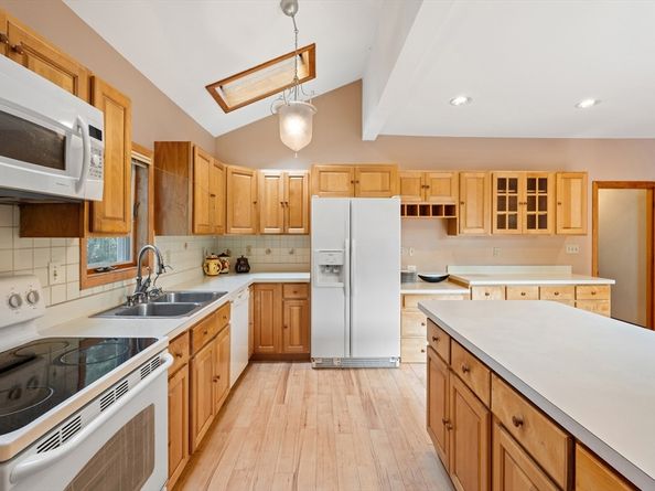 497 S Main St, Andover MA 01810